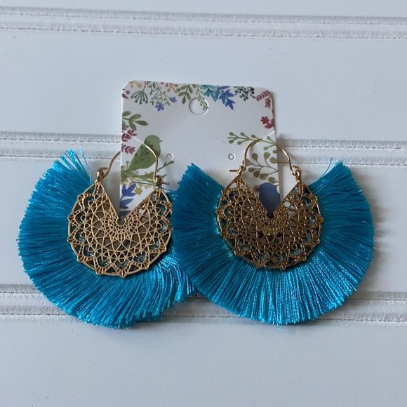 Tassel Silk Thread Fan Shaped Earrings Gold - Picture 2 of 4